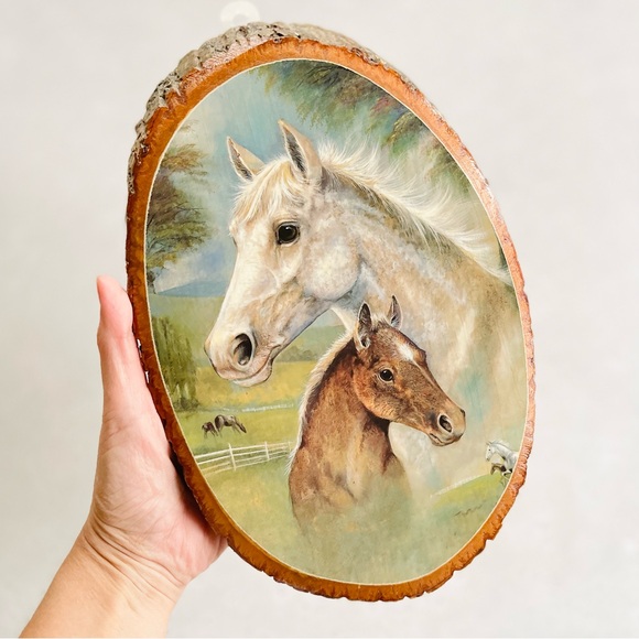 Vintage Wood Slice Souvenir Plaque Wall Hanging With Horses Mare & Foal - Picture 5 of 5